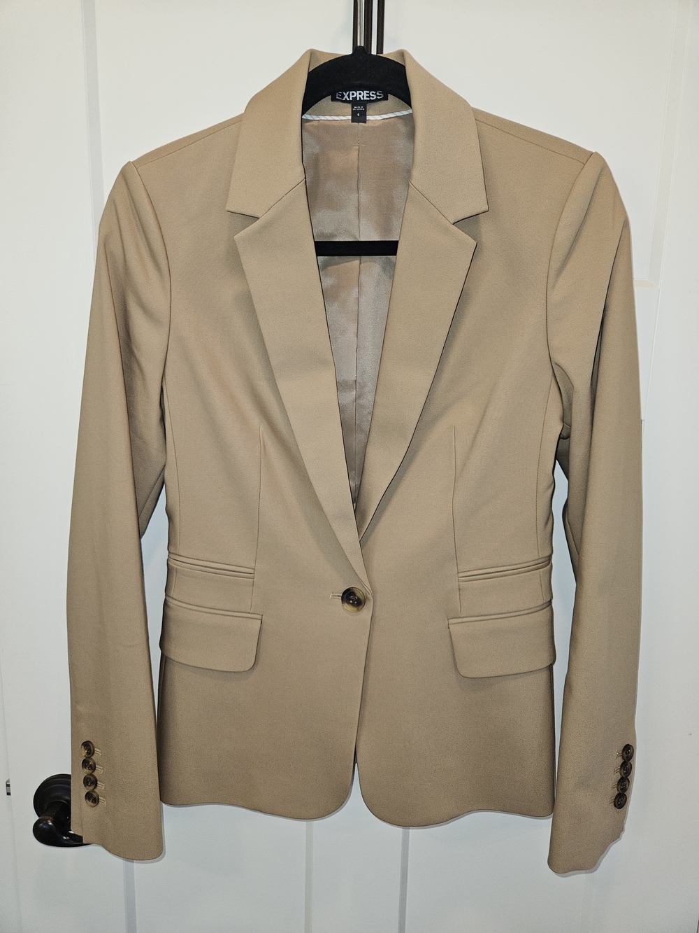 Express Women’s Beige Single-Button Blazer